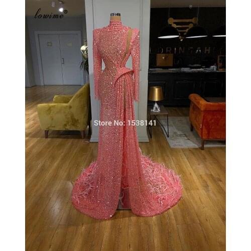 High Fashion Elegant Evening Dresses 2020 Muslim Long Sleeves Formal Evening Gowns Arabic Feathers Sexy Women Prom Dresses