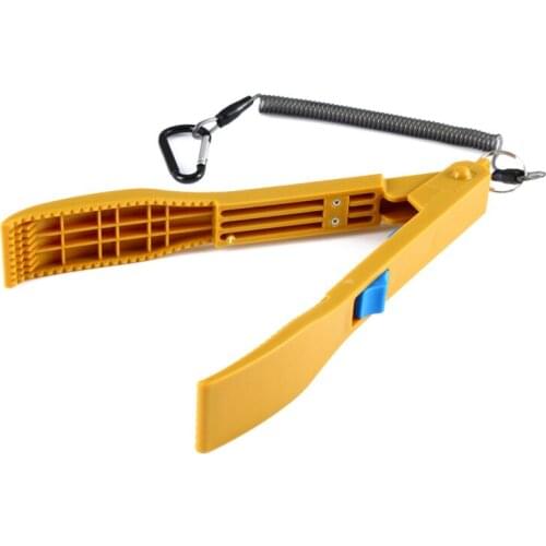 Fishing Pliers Gripper Hand Controller Plastic Fish Body Grip Clamp Gripper Grabber Tackle Fishing Clip Fishing Gear c2