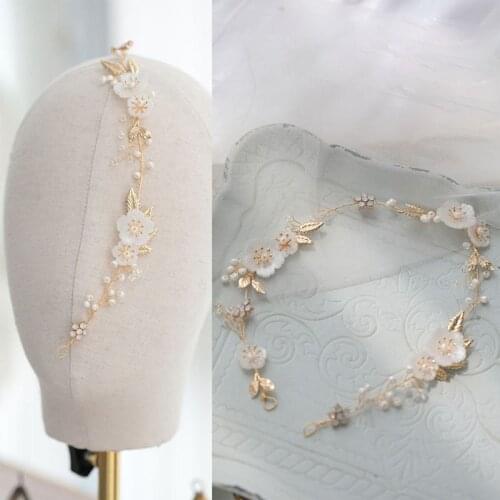 SLBRIDAL Handmade Shell Flower Alloy Leaf Pearl Bridal Hair Vine Hair Pin Set Wedding Hair Accessories Bridesmaids Women Jewelry