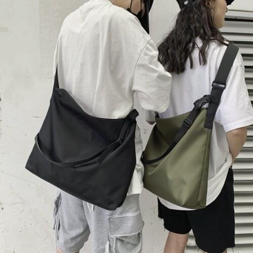 Large Capacity Messenger Bag Unisex 2021 Korean Versatile Fitness Bag Nylon Cloth Crossbody Travel Bag Womens Bag Sports Bag