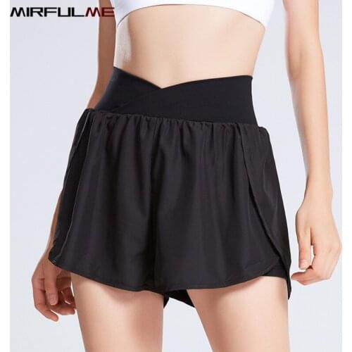 Summer Sports Shorts Women Loose Gym Running Yoga Shorts Workout Bootom Qucik Dry Outdoor Fitness Shorts Anti Exposed Underwear