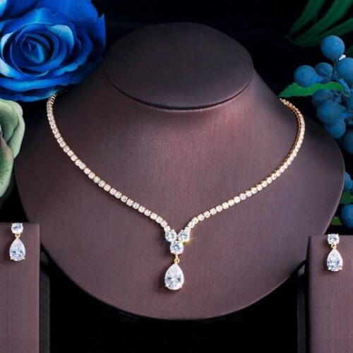 ThreeGraces Gorgeous Cubic Zirconia Gold Color Fashion Water Drop Dangle Earrings Necklace Set for Women Party Jewelry TZ611