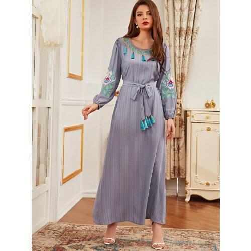 Plus Size Muslim Dress Women Dubai Turkey Robe Embroidery Kaftan Ethnic Long Sleeve Wild Dresses Lace-up Abaya Islamic Clothing