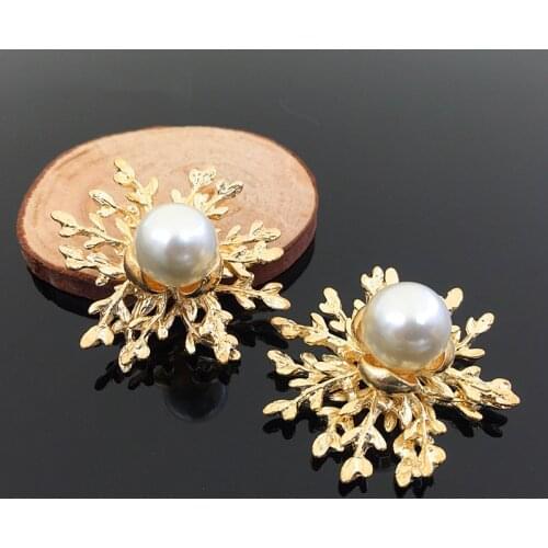 2016New 30Pcs Gold Alloy Pearl Center Buttons for DIY hair accessories or shoes flower decoration HZ155