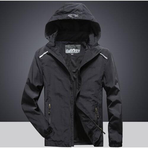 富依酷 Men's Demi Jackets