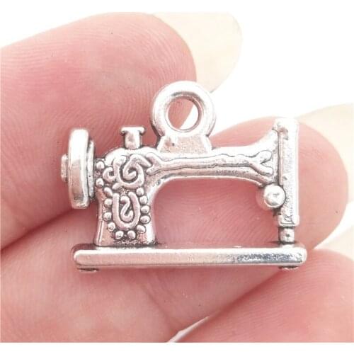 BULK 30 Zinc Alloy Sewing Quitting Knitting Theme Sewing Machine Charms Antique Silver Plated 15*20mm