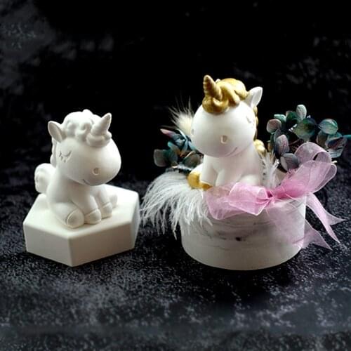 3D Unicorn Handmade Diy Aromatherapy Plaster Molds Car Ornaments Plaster Mould Handmade Horse Fondant Crafts Epoxy Resin Tool
