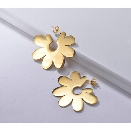 Baoyan Trendy 18K Gold Metal Flower Earrings Fashion Stainless Steel Geometry Waterdrop Drop Earrings Party Jewelry For Women
