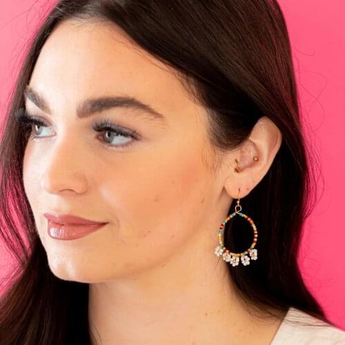 Vedawas Fashion Seed Bead Flower Hoop Earrings for Women Boho Acrylic Multicolored Daisy Drop Earrings Accessories Jewelry Gifts