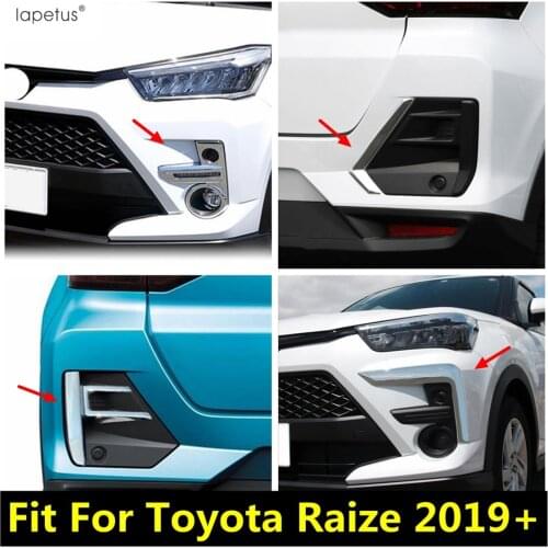Lapetus Front Bumper Fog Lights Lamps Frame / Eyelid Eyebrow Stripes ABS Chrome Cover Trim Exterior For Toyota Raize 2019 - 2021