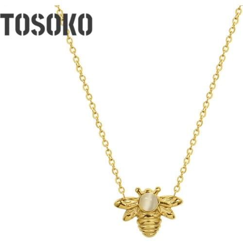 TOSOKO Stainless Steel Jewelry Little Bee Cats Eye Pendant Necklace Elegant Female Clavicle Chain BSP1103