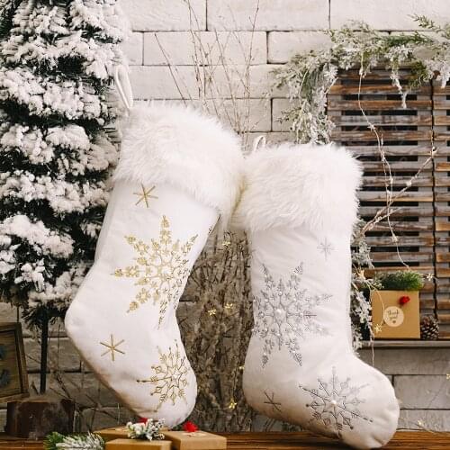 Brand New Flannel Pearl Snowflake Christmas Stockings Plush Large Christmas Socks Gift Candy Socks Christmas Tree Decorations