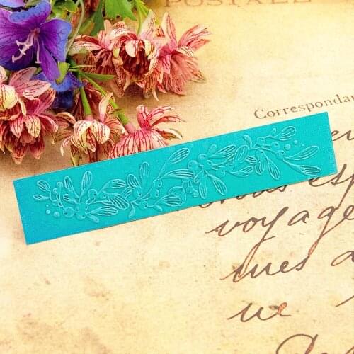 HOT plastic Small leaves craft card making paper card album wedding decoration clip Embossing folders