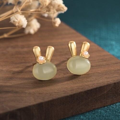 Retro Cute Rabbit Pearl Stud Earrings for Women Elegant Palace Ethnic Dating Animal Jewelry 2021 Trend Fashion Friends Gift M4