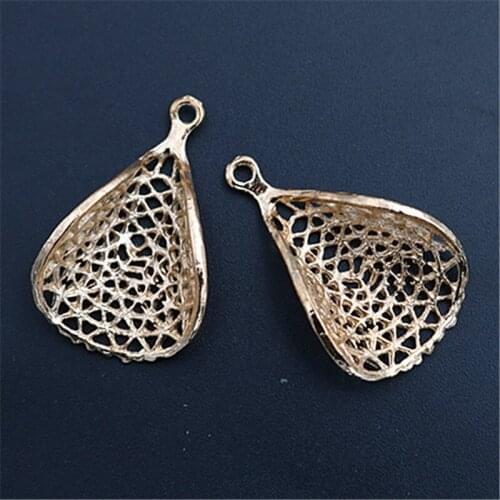 WKOUD 8pcs kc golden openwork leaves charm vintage necklace bracelet DIY metal jewelry alloy pendants A1465