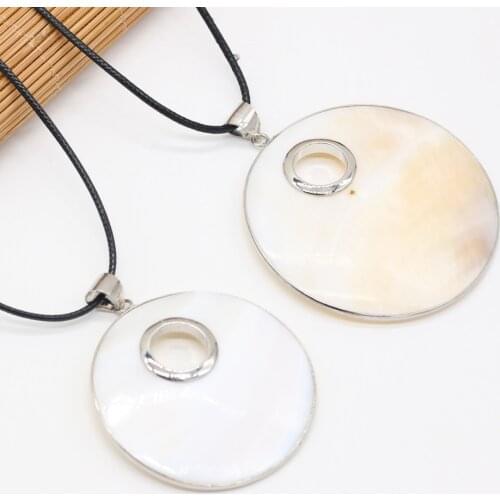 Hot Selling Natural White Shell Alloy Pendant Necklace Round DIY Retro Trend Necklace Sweater Chain Accessories Making