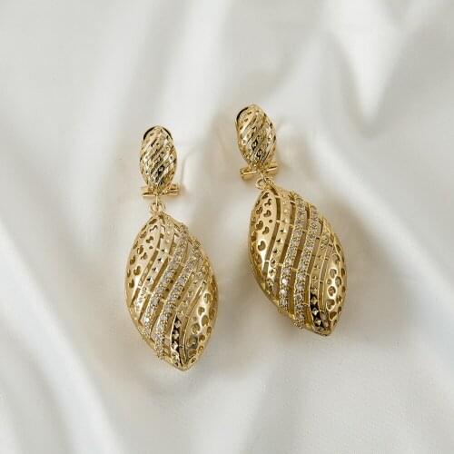 Inlaid Crystal Hollow Out Exquisite Water Drop Earring For Women 2021 New Design Wedding Gift