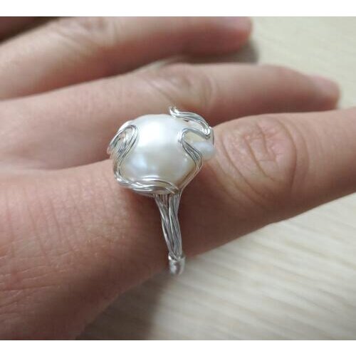 Buty-Bzi Women's Silver Rings