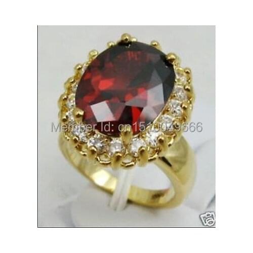 FREE SHIPPING >>Beautiful Red STONE Womans Ring