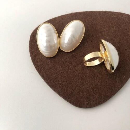 Orgin Summer Vintage Japanese Oval Geometrical Pearl Ring for Women Temperament Irregular Gold Ring Wedding Jewelry Accessories