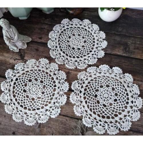 20CM Round Christmas Placemats Cup Mat Mug Pad Coffee Coasters Drink Coaster White Crochet Doily Placemat Kitchen Table Mats