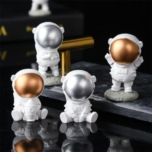 Modern Nordic Resin astronauta Miniature action figurines for interior decorative sculptures statues home office Gift Ornaments