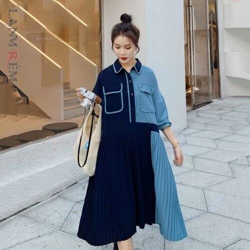 LANMREM 2021 Autumn Turn-down Collar Contrast Color Blue Loose Long Sleeve Pleated Hem Dresses For Women Pockets Clothes 2A909