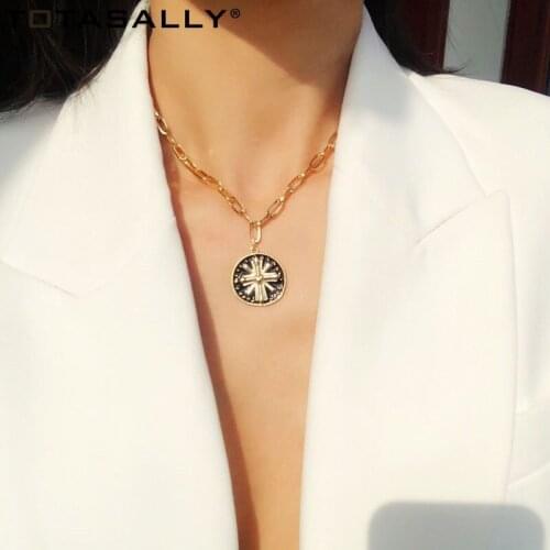 TOTASALLY New Womens Necklace Hit-hop Golden Chain False Collar Necklace Round Pendant Cross Sweater Chain Gifts Dropship Metal