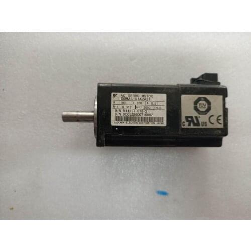 SGMAS-01A2A21 servo motor , used in good condition . 80% appearance new , good working , free shipping