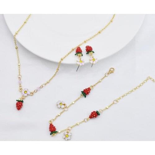 Lovely Gold Chain Flower Strawberry Pendant Necklaces Bracelets Earrings Sets for Women Girl Fruit Holiday Party Jewelry Sets
