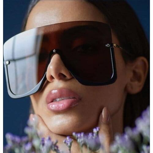 Unique Retro One Piece Sunglasses Women Brand Oversized Shield Visor Windproof Sun Glasses For Women Men Luxury Eyewear UV400