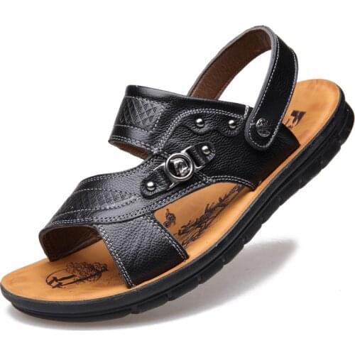 Mens sandals new summer youth breathable cowhide beach shoes mens casual tide simple set foot sandals men H344