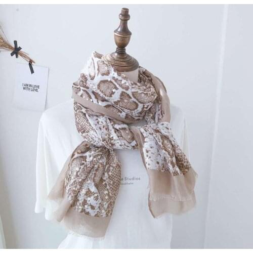 Scarves women 2019,snake print beach scarf,korean animal print scarf,british style,shawls and scarves,muslim hijab,beach wrap