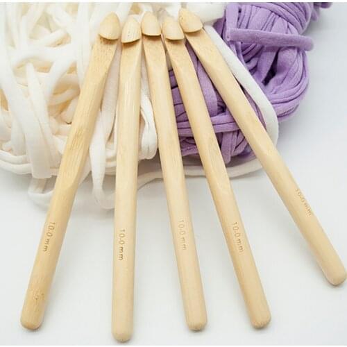 2Pcs Bamboo Handle Knitting Hooks Needles Handmade Sewing Needles Knit Weave Crafts Home DIY Knitting Bamboo Crochet Hook Set