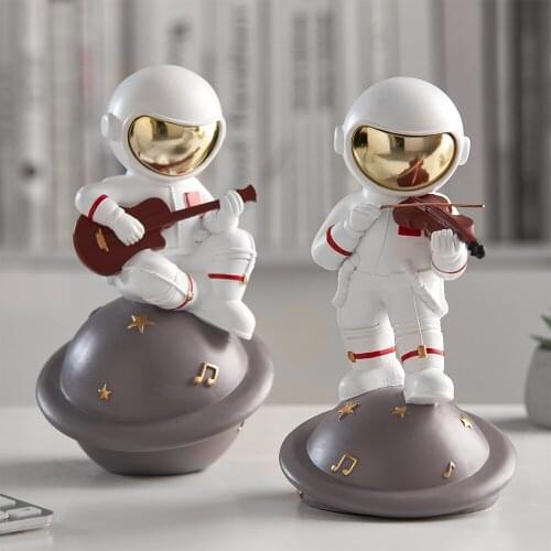 Resin Astronaut Figurines Fashion Spaceman With Moon Sculpture Decorative Miniatures Cosmonaut Statues Gift For Man & Boyfriend