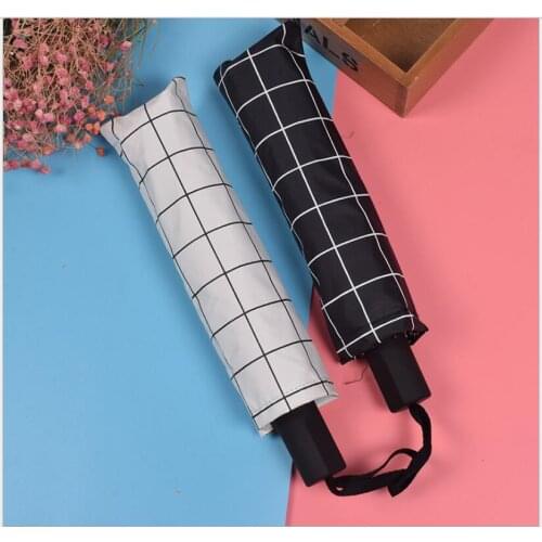 1 piece Black & White Creative Plaid Umbrella Rain Women uv Folding Umbrella For Womens Windproof Umbrella