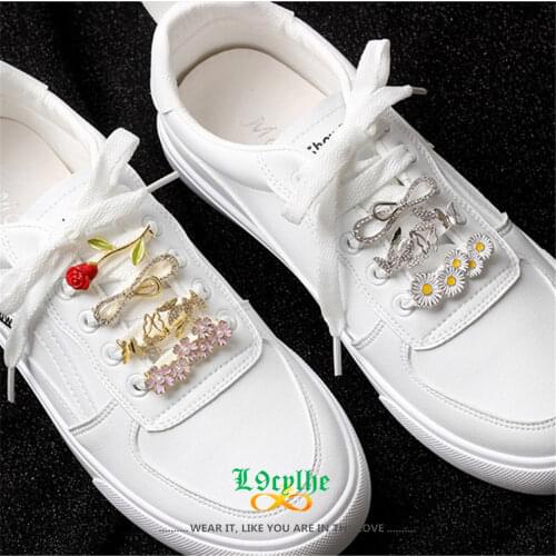 Shoe Jewelry Shoelace Accessories for Women Sneaker Decorations Metal Crystal Rhinestone Roses and Small Daisies Accessories