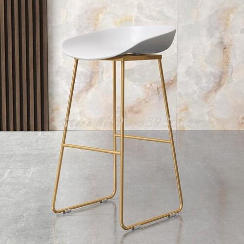 Nordic Iron Art Creative Simple Fashion Bar Desk Chair Stool Leisure Coffee Shop Front Desk High Stool Designer Chair