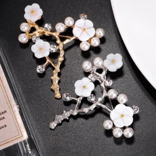 TERRECE Exquisite shells Plum branches Brooches Jewelry Pearls Brooch Pins For Women wedding Accessories 2532