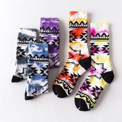 Mens tie-dye geometric trendy socks, skateboard, half-terry thickened middle tube socks, street fashion basketball socks, high