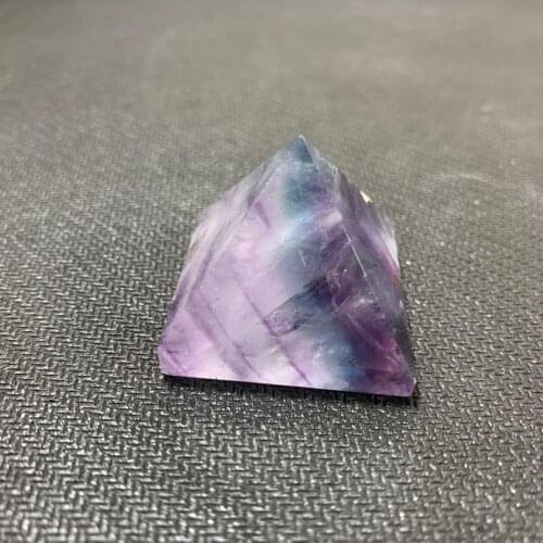 About 3 cm pyramid as home decoration wholesale