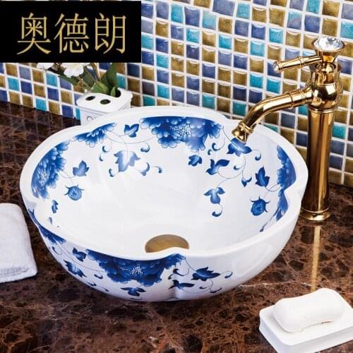 Jingdezhen ceramic art basin on the table basin modern minimalist Mediterranean European washbasin basin petal washbasin basin