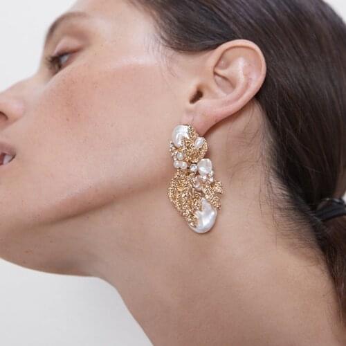 2019 Newest Gold Leaf Women Drop Earrings for Women Bridal Tear Drop Hanging Earrings Pearls Statement Jewelry Accessories