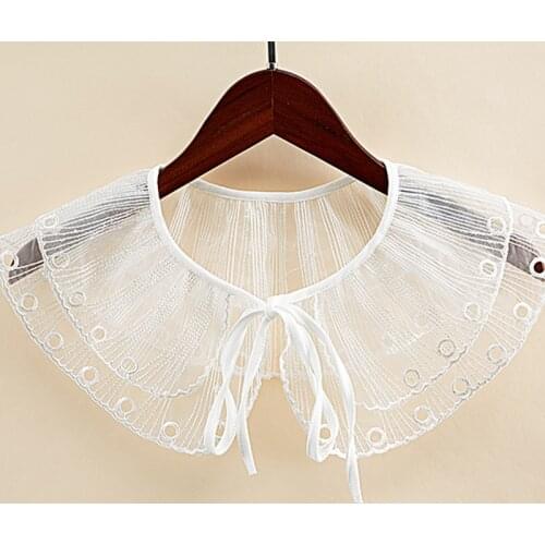 Korean White Fake Collar for Women Flower Embroidery Hollow Lace Detachable Collars Lapel Half Shirt False Collar Female Shawl