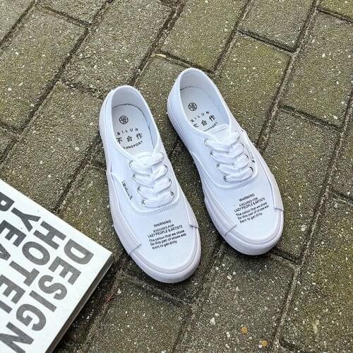 2021 New Hong Kong Wind Couple Canvas Shoes Schoolgirl Han Version of The Street Shoot Trend Small White Shoe Girl