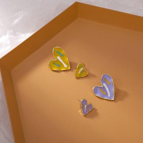 U-Magical Sweet Cute Enamel Asymmetric Love Heart Dangle Earrings for Women Metallic Multicolor Earrings Jewelry Pendientes