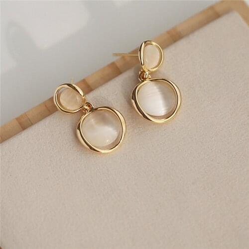 Wholesale High-quality Opal Drop Earrings Trendy Feminine Earrings Exquisite Elegant Fashion Stud Earrings Prevent Allergy