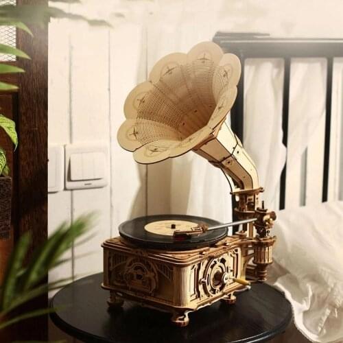 1:1 DIY Hand Crank Classic Gramophone Wooden Model Building Kits Assembly Toy Gift for Children Adult LKB01