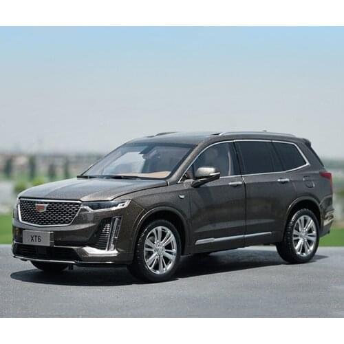 Diecast 1:18 Scale Emulation Alloy SUV Car Model Metal Die-cast Gifts Ornaments Boys Toys Adult Collection Souvenir Display