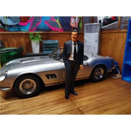 CMC Car Founder Designer Doll 1/18 Scale Models Scene Simulation Static Mini Resin Model Collection Display Vehicle Accessory